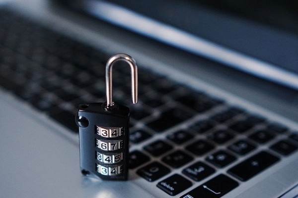 В России запустили закрытий интернет для военных