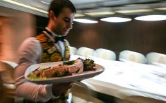 Россияне стали реже обедать в ресторанах