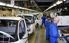 Олег Дерипаска начнет собирать автомобили в Иране