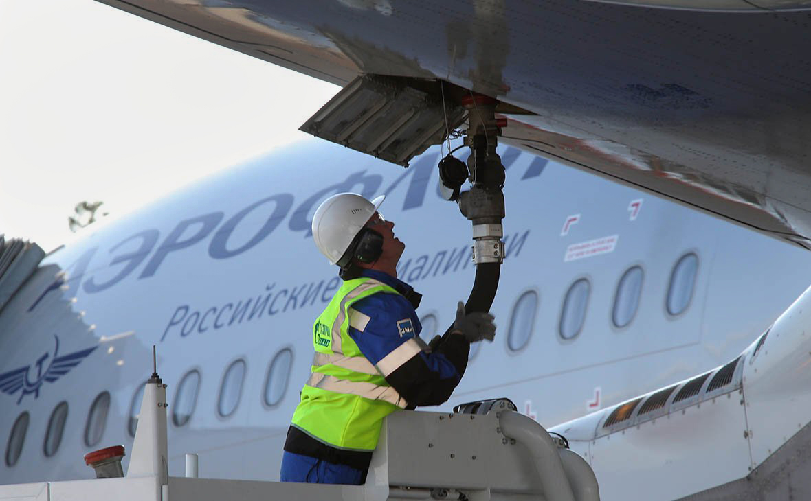 «Коммерсантъ» рассказал о перебоях в поставках топлива «Аэрофлоту»