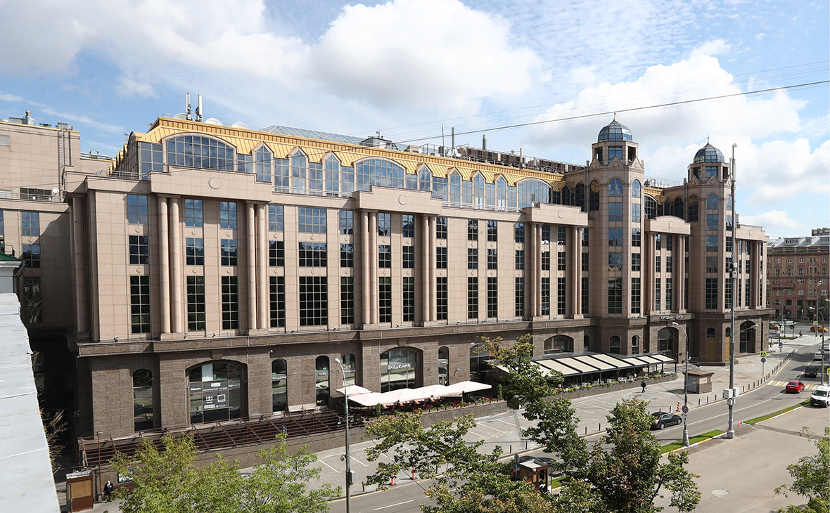 Аукцион по продаже «Новинского пассажа» пройдет до конца года