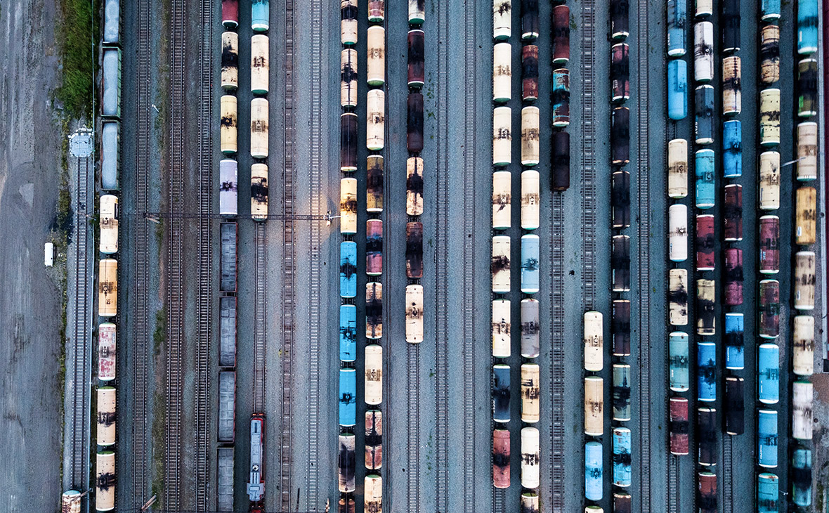 Путин предложил поставлять нефть в Белоруссию в обмен на загрузку РЖД