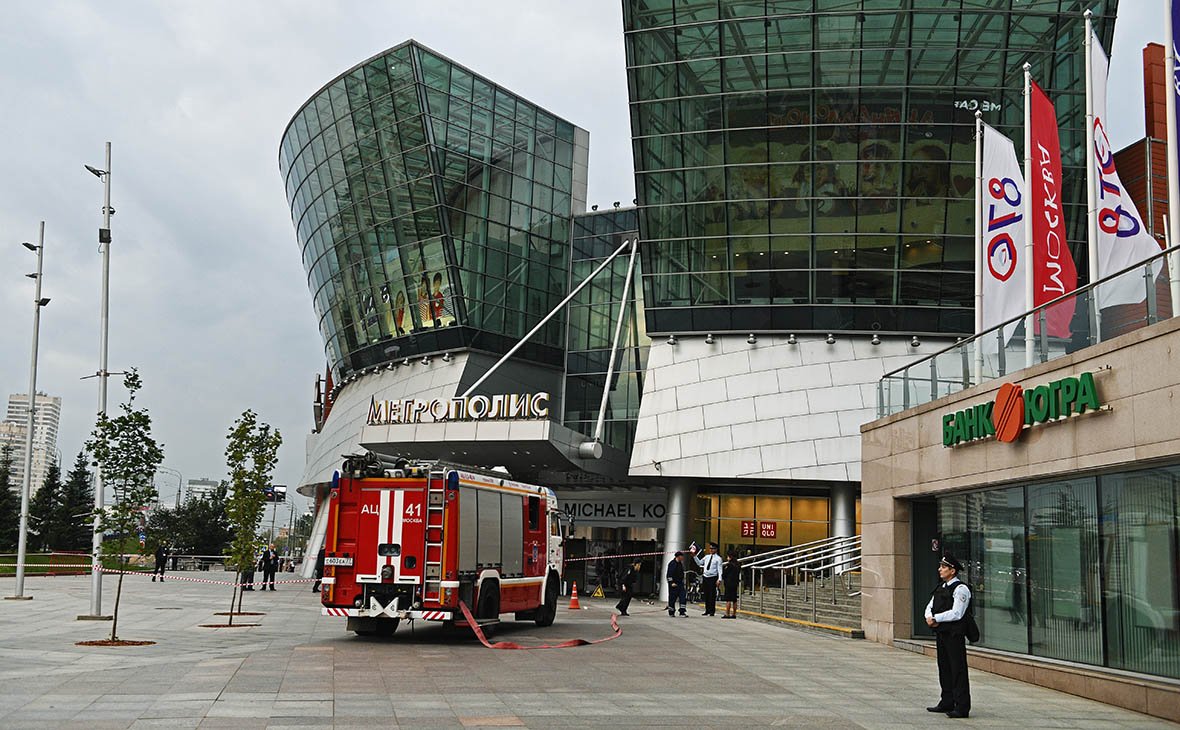 Эксперты оценили потери торговых центров из-за эвакуации