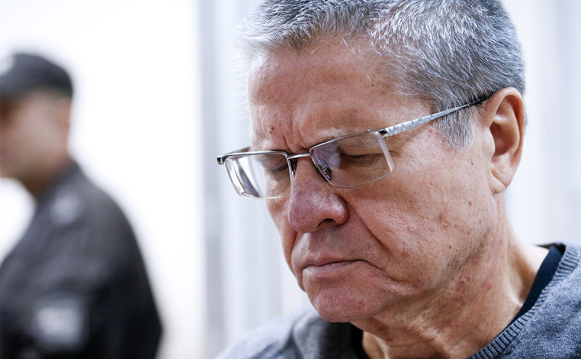 Адвокат Улюкаева заявила об искажении расшифровки его разговора с Сечиным